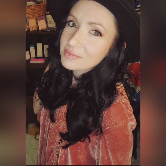 Meet your Posher, Crystal - Picture 13 of 16